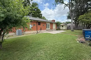 2424 Dorrington Dr, Dallas, TX 75228 - Photo 21