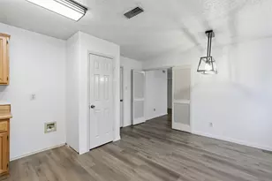 605 Buttercup Cir, Garland, TX 75040 - Photo 15