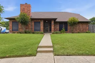 605 Buttercup Cir, Garland, TX 75040 - Photo 35