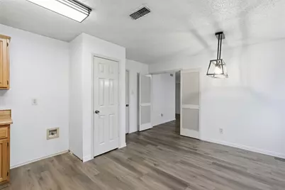 605 Buttercup Circle, Garland, TX 75040 - Photo 15