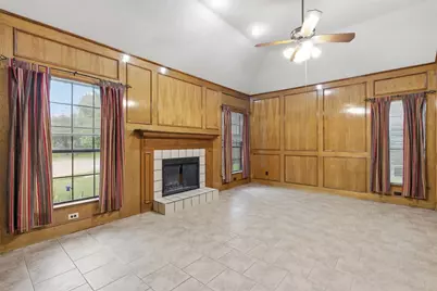 605 Buttercup Circle, Garland, TX 75040 - Photo 11
