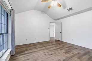 605 Buttercup Cir, Garland, TX 75040 - Photo 23