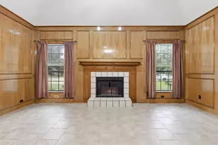 605 Buttercup Cir, Garland, TX 75040 - Photo 13