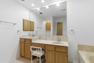 605 Buttercup Cir, Garland, TX 75040 - Photo 21