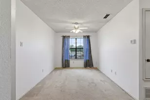 605 Buttercup Cir, Garland, TX 75040 - Photo 29