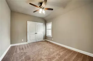 1025 Spring Falls Dr, McKinney, TX 75071 - Photo 19