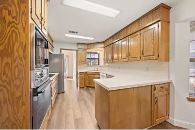 507 Crestview Drive, Grapevine, TX 76051 - Photo 13