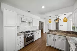 1405 Sun Valley Dr, Garland, TX 75043 - Photo 7