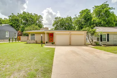 2812 Ryan Place Drive, Fort Worth, TX 76110 - Photo 1