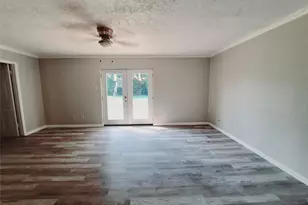 3205 Pacesetter Dr, Dallas, TX 75241 - Photo 3