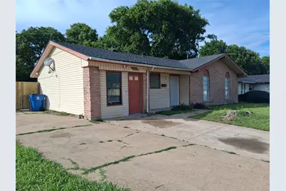3205 Pacesetter Drive, Dallas, TX 75241 - Photo 3