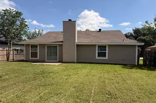312 Juniper Dr, Arlington, TX 76018 - Photo 17