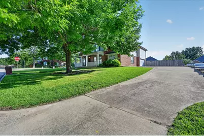 2901 Saint Charles Drive, Mansfield, TX 76063 - Photo 5