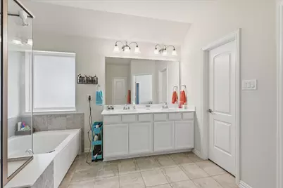 8120 Horseman Road, Fort Worth, TX 76131 - Photo 17