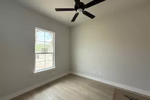 417 Texas Sage Trl, Weatherford, TX 76085 - Photo 3