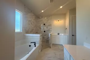 417 Texas Sage Trl, Weatherford, TX 76085 - Photo 5