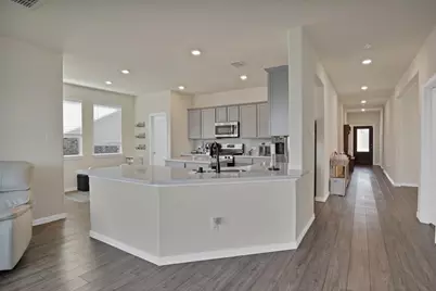 621 Ridgeback Trail, Fort Worth, TX 76052 - Photo 3