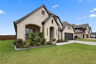 1713 Sudbury Dr, Cleburne, TX 76033 - Photo 3