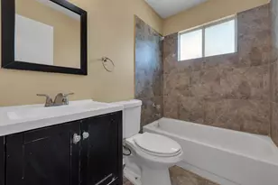 830 Frances Dr, Grand Prairie, TX 75052 - Photo 21