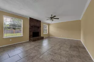 830 Frances Dr, Grand Prairie, TX 75052 - Photo 13