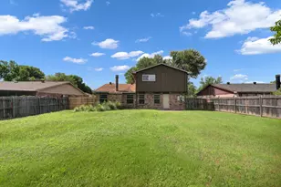 830 Frances Dr, Grand Prairie, TX 75052 - Photo 25