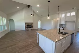 1043 Deer Is Ct, Azle, TX 76020 - Photo 9