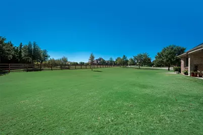 2012 Winthrop Hill Road, Denton, TX 76226 - Photo 35