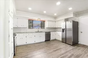 429 W Lamberth Rd, Sherman, TX 75092 - Photo 11