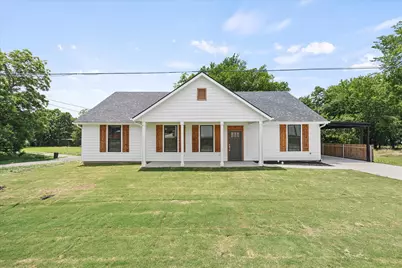 108 S Manson Street, Wolfe City, TX 75496 - Photo 1