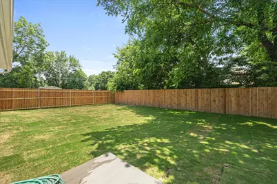 108 S Manson Street, Wolfe City, TX 75496 - Photo 19