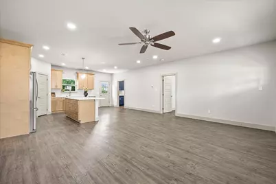 108 S Manson Street, Wolfe City, TX 75496 - Photo 9