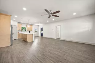 108 S Manson St, Wolfe City, TX 75496 - Photo 9