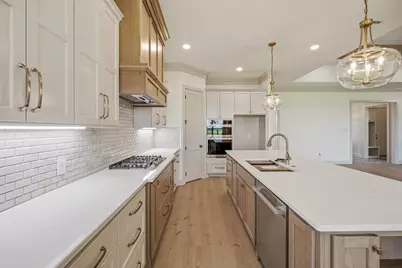102 Eagle Court, Glen Rose, TX 76077 - Photo 13