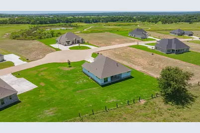 102 Eagle Court, Glen Rose, TX 76077 - Photo 35