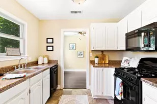 4301 Arden Pl, Fort Worth, TX 76103 - Photo 3