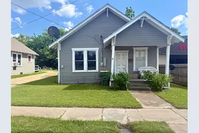 390 Live Oak Street, Marlin, TX 76661 - Photo 1