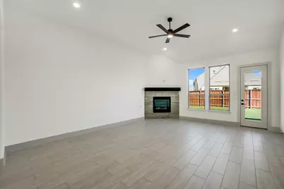 17136 Texas Pistache Drive, Dallas, TX 75252 - Photo 15