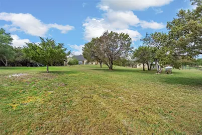 230 Hali Brooke Drive, China Spring, TX 76633 - Photo 35