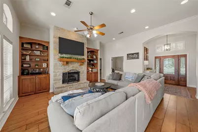 230 Hali Brooke Drive, China Spring, TX 76633 - Photo 5