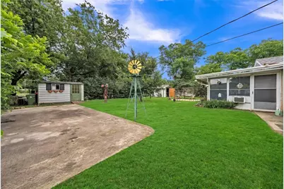 19 Page Street, Hurst, TX 76053 - Photo 29