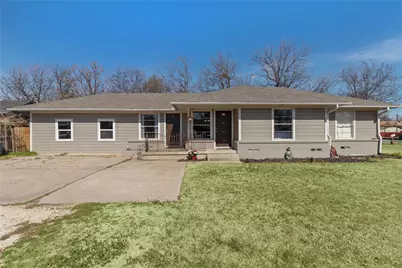 801 Pecan Street, Sanger, TX 76266 - Photo 3
