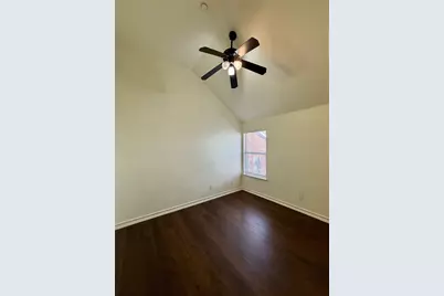 555 Southridge Way, Irving, TX 75063 - Photo 17