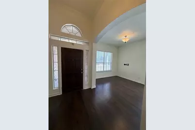 555 Southridge Way, Irving, TX 75063 - Photo 11