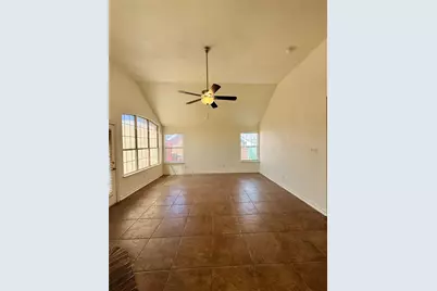 555 Southridge Way, Irving, TX 75063 - Photo 27