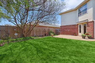 10740 Irish Glen Trail, Fort Worth, TX 76052 - Photo 3