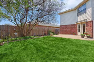 10740 Irish Glen Trail, Fort Worth, TX 76052 - Photo 3