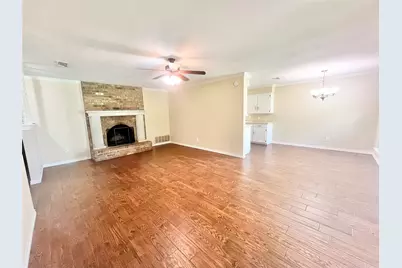 1703 Pecan Park Drive, Arlington, TX 76012 - Photo 3