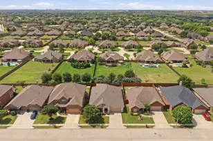 1237 Mesa Crest Dr, Fort Worth, TX 76052 - Photo 35