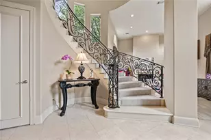 4847 Holly Tree Dr, Dallas, TX 75287 - Photo 3