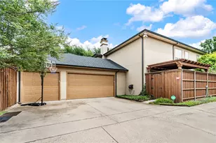 4847 Holly Tree Dr, Dallas, TX 75287 - Photo 35